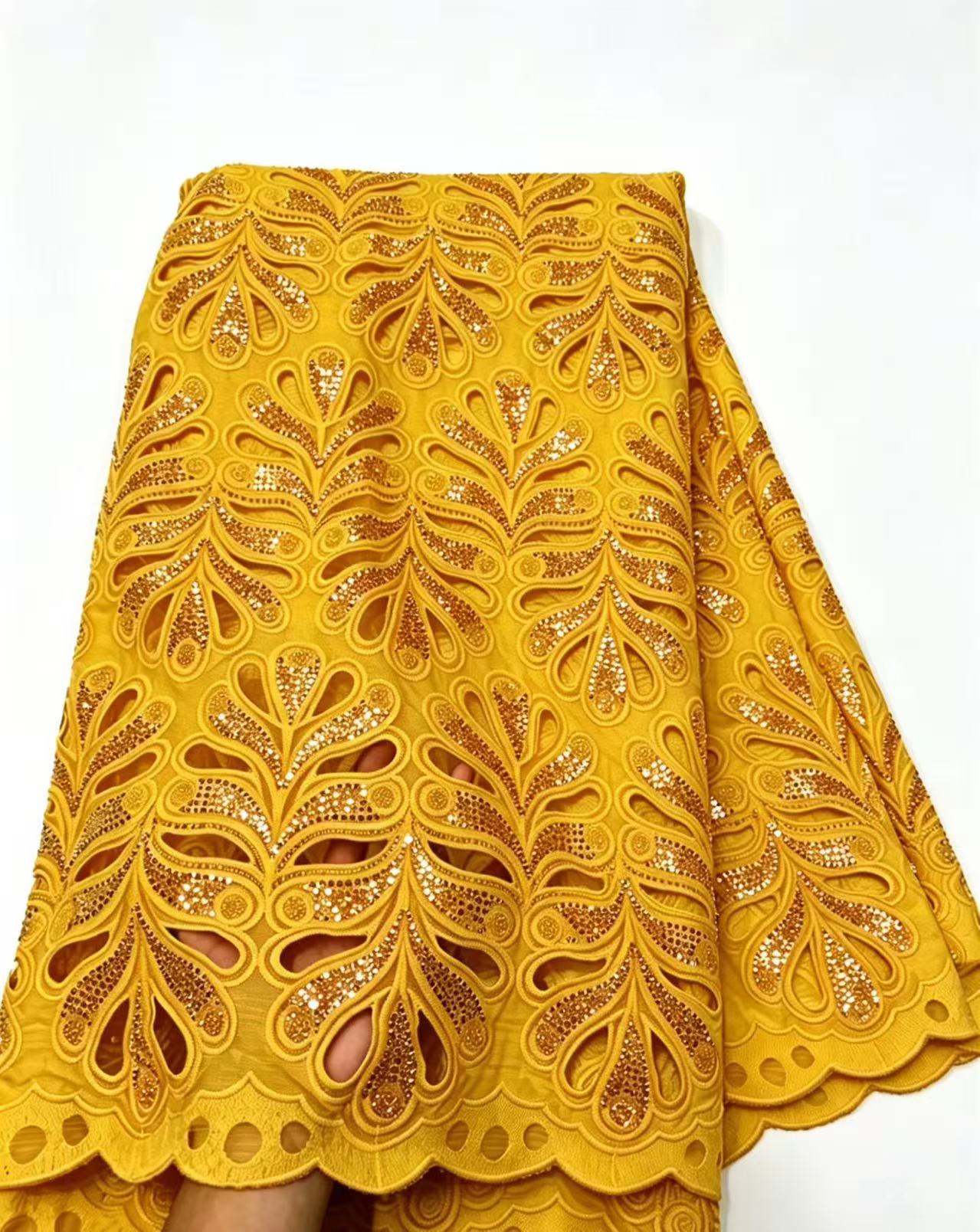ผ้าลูกไม้ปักลายกิปัวร์ไนจีเรีย - Glitter Tablecloth บทวิจารณ์และราคา