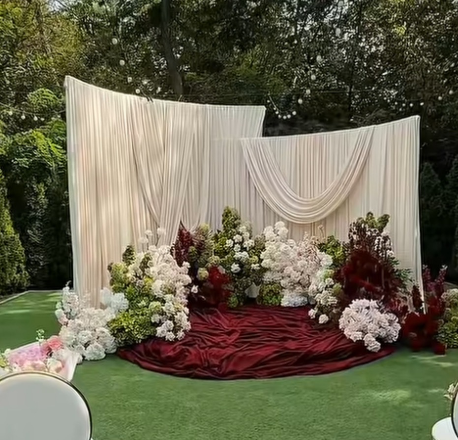 ฉากหลังงานแต่งงานรูปทรงหน้าต่า - Party Event Supplier บทวิจารณ์และราคา